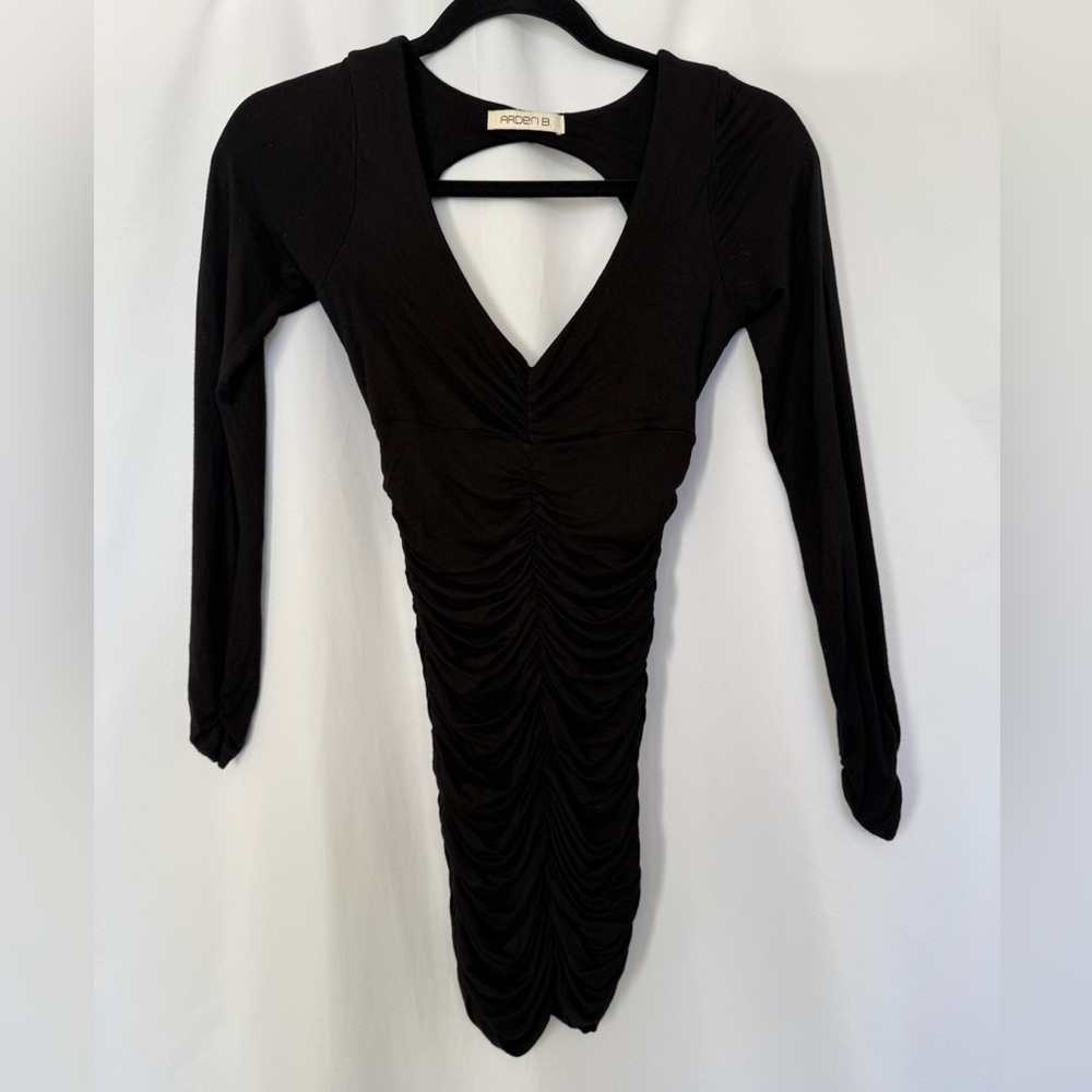 Arden B Black Long Sleeve Ruched Mini Dress